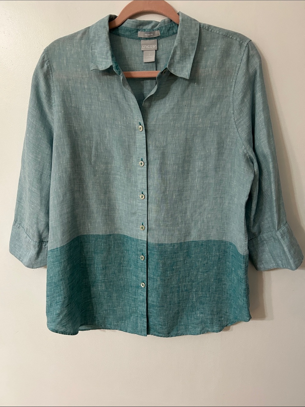 Chico's Shirt Linen Two-Tone Teal Size 1 Casual Lightweight Travel Button-Down
